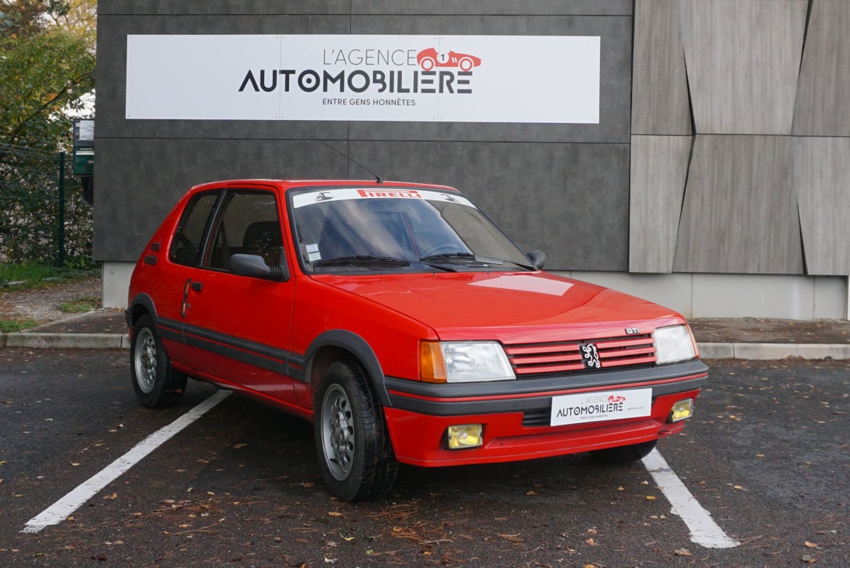 Peugeot 205 GTI 1.6 2EME MAIN — 1