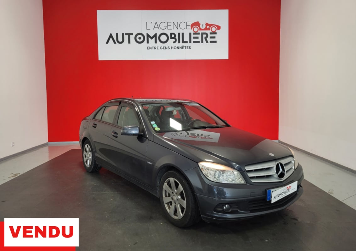 Mercedes-Benz Classe C 2.2 200 D 136 BLUEEFFICIENCY BVA + ATTELAGE — 1