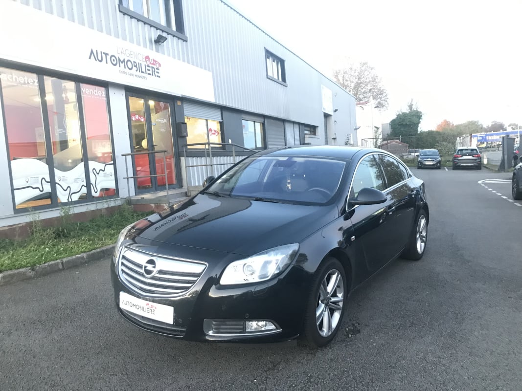 Opel Insignia 2.0 CDTI 160 CV — 1