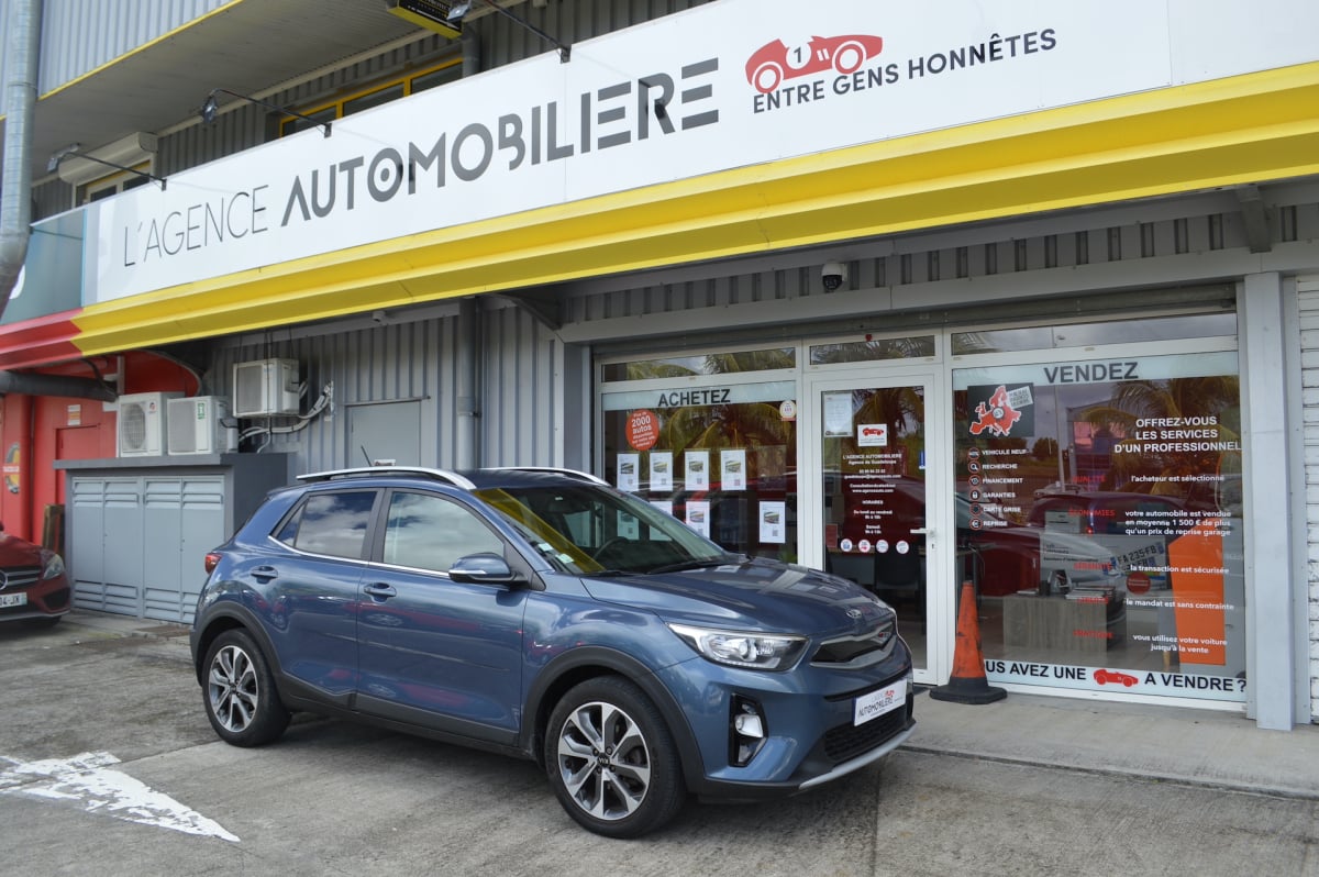 Kia Stonic 1.0 T-GDI 120 ISG PREMIUM — 1