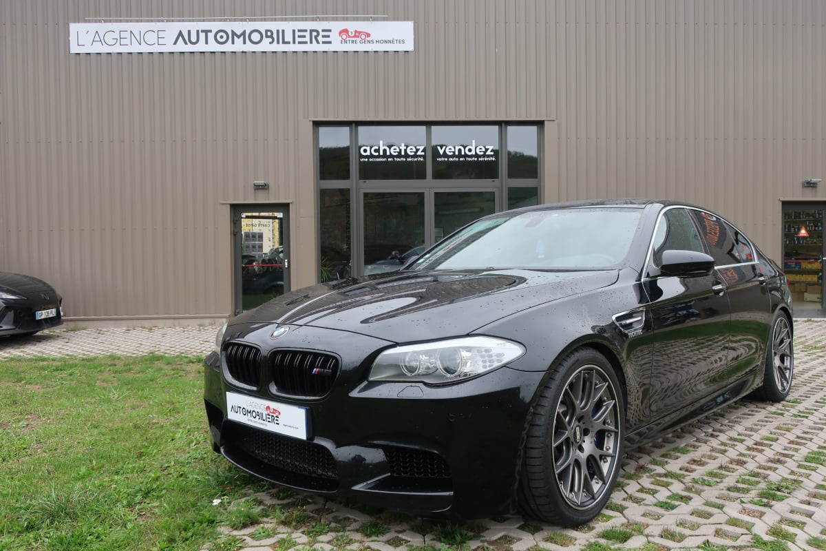 BMW M5 4.4 V8 32V 560Cv — 1