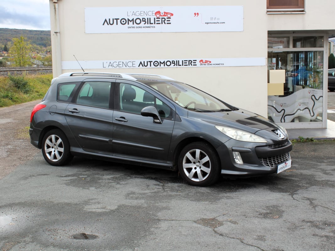 Peugeot 308 SW 1.6 HDI 110 CH PREMIUM FAP — 1