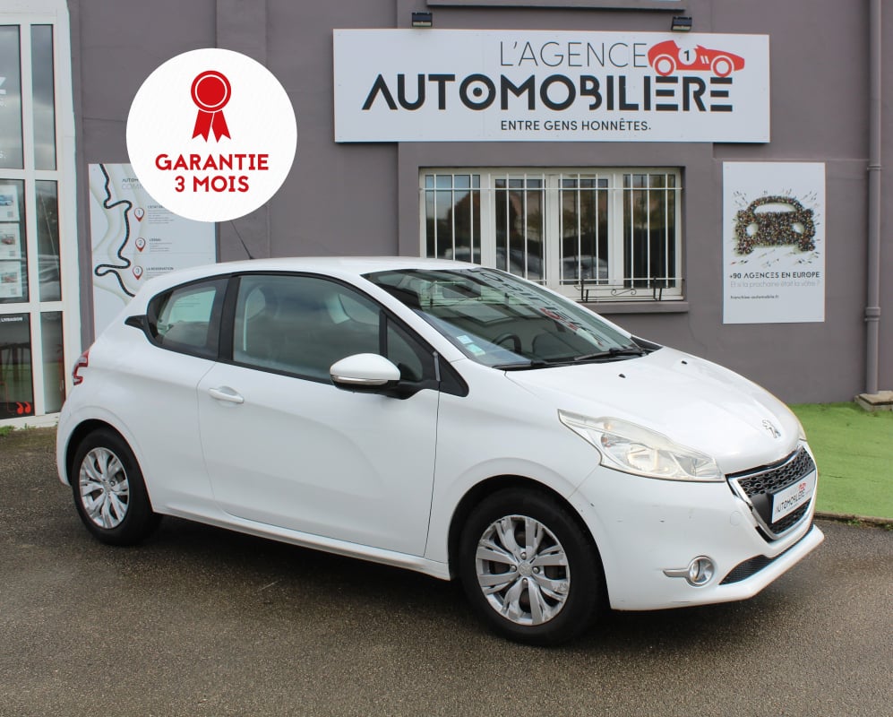Peugeot 208 82 CV - 1.2 - vti - ACTIVE - DISTRIBUTION 09 2023 - 1ere main — 1