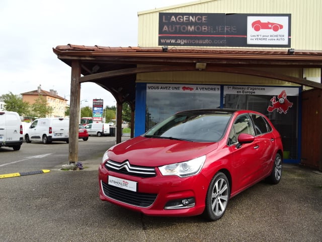 Citroen C4 II (2) 1.2 PURETECH 130 SHINE — 1