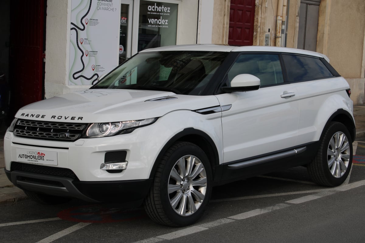 Land Rover Range Rover Evoque 2.2 SD4 190 4WD BVA ( Toit panoramique, Caméra de Recul, Attelage ... ) — 1