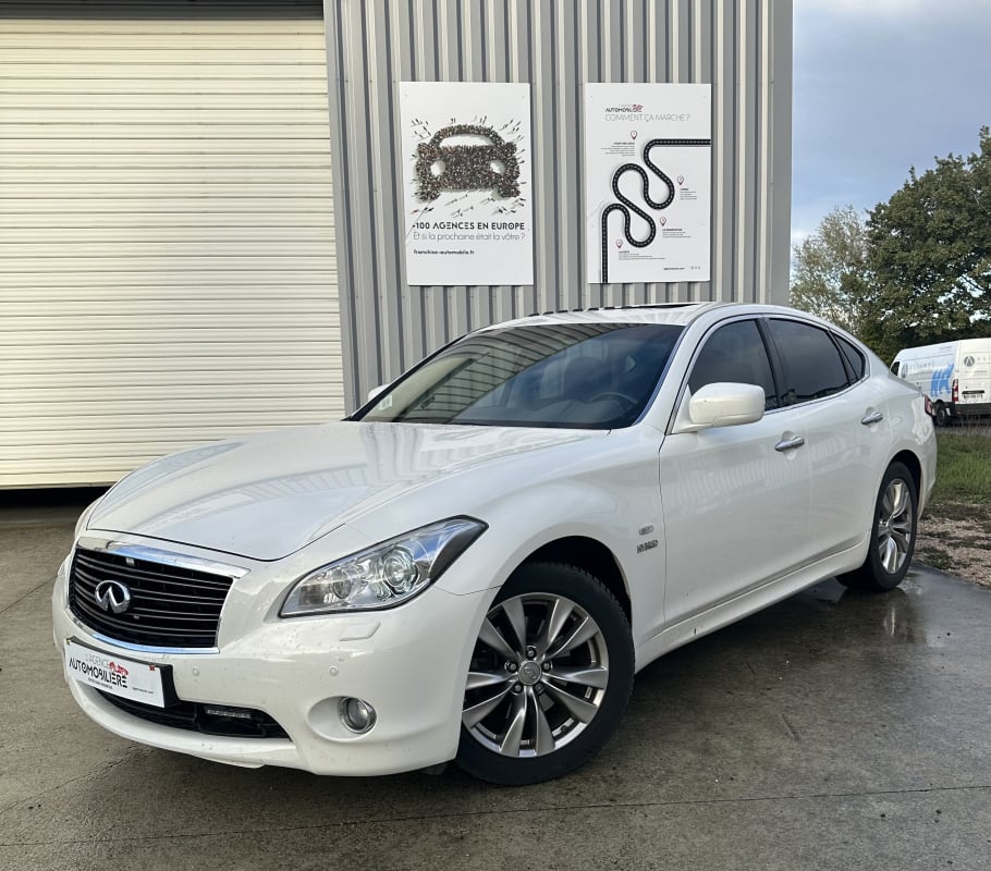 Infiniti M 35H (Q70) 3.5 V6 306CH BVA7 GT PREMIUM HYBRID — 1