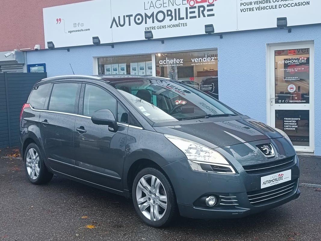 Peugeot 5008 2.0 HDi FAP Premium Pack 7 places — 1