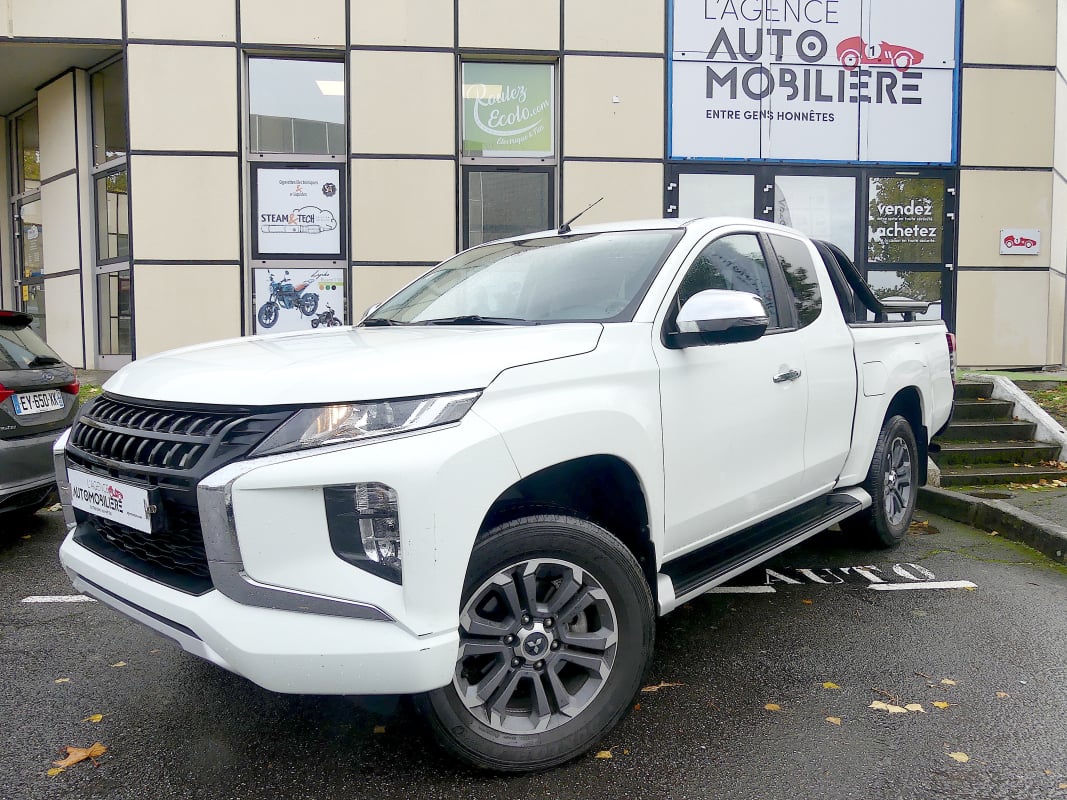 Mitsubishi L200 L200 CLUB CAB 2.2 DI-D 150 AS&G 4WD INTENSE NAVI — 1