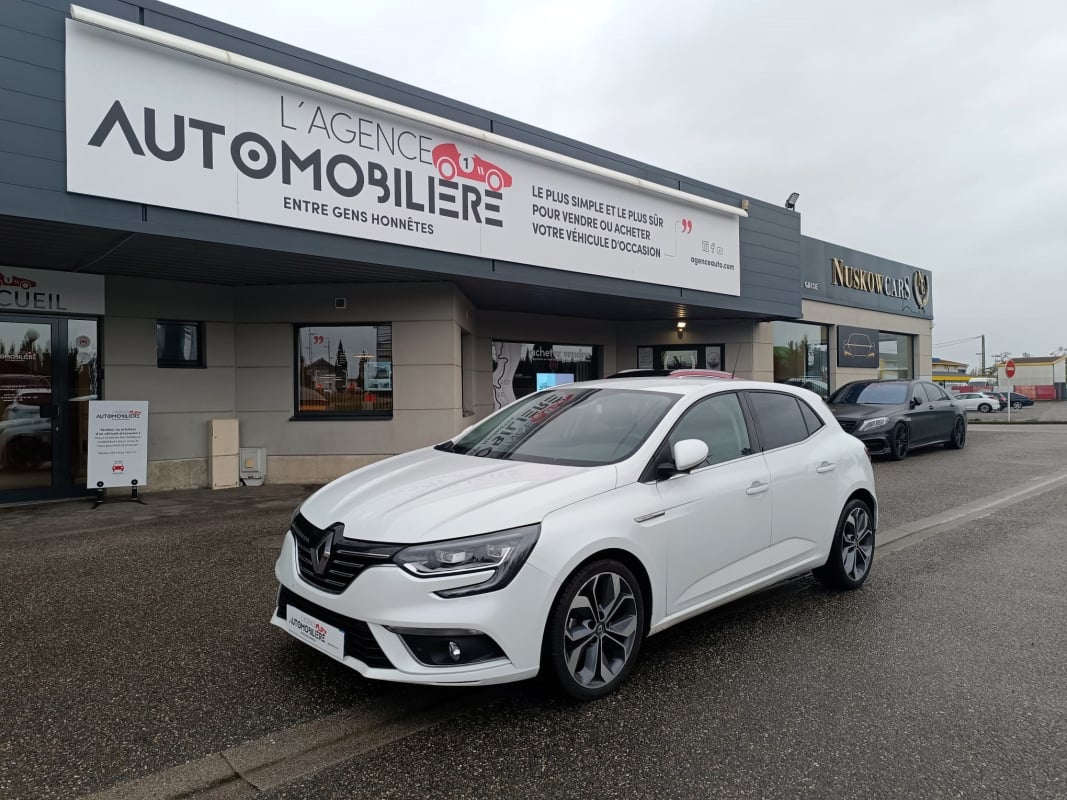 Renault Megane TCE 130 intens EDC — 1