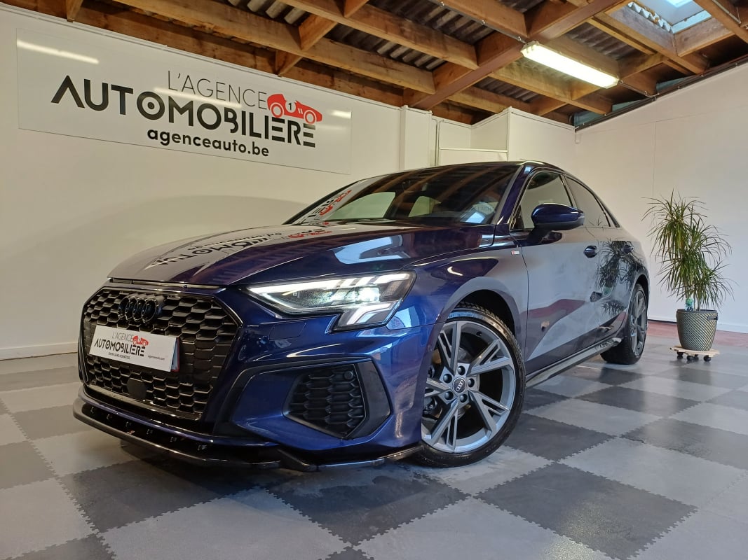 Audi A3 Berline Compétition 30 TDi 2.0d S line S-tronic 116Ch / Garantie Audi 05/2026 — 1
