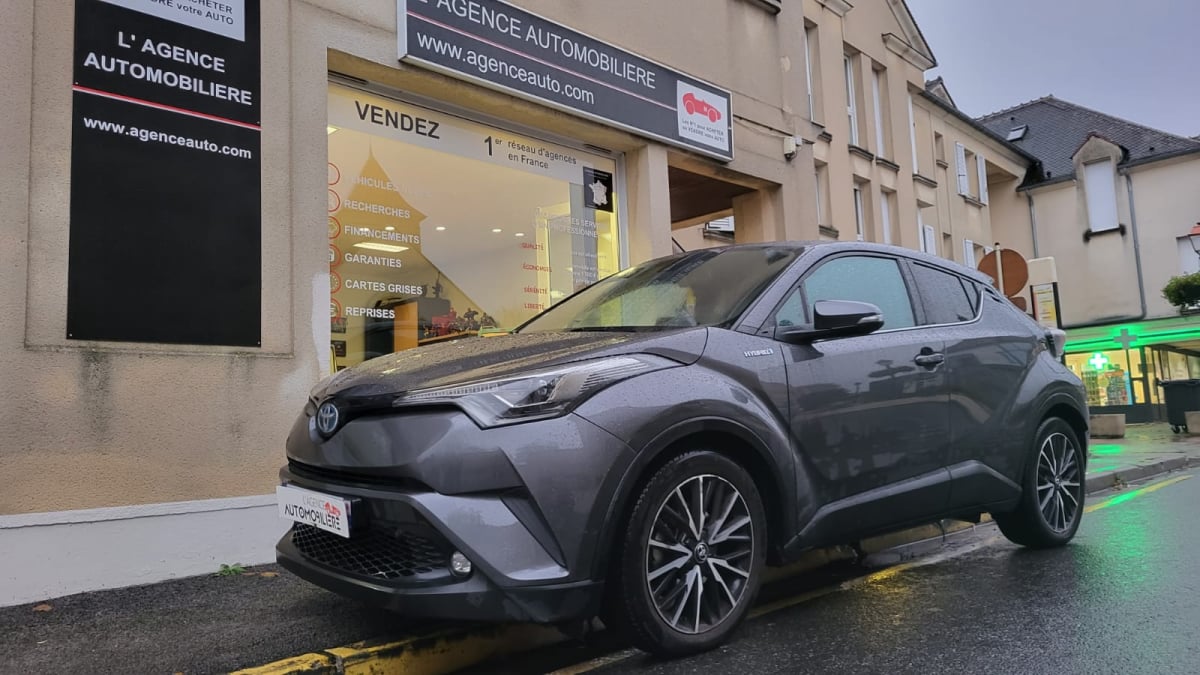 Toyota C-HR HYBRIDE 122cv DISTINCTIVE 2WD. — 1