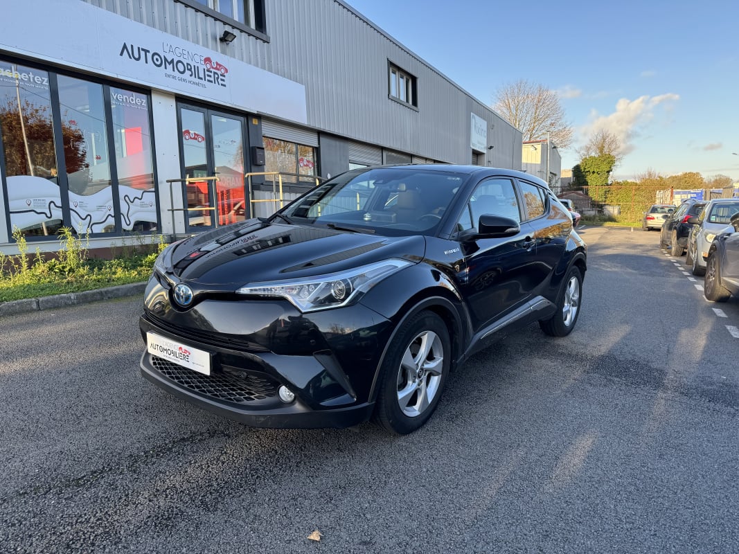 Toyota C-HR 122h Dynamic 2WD E-CVT — 1