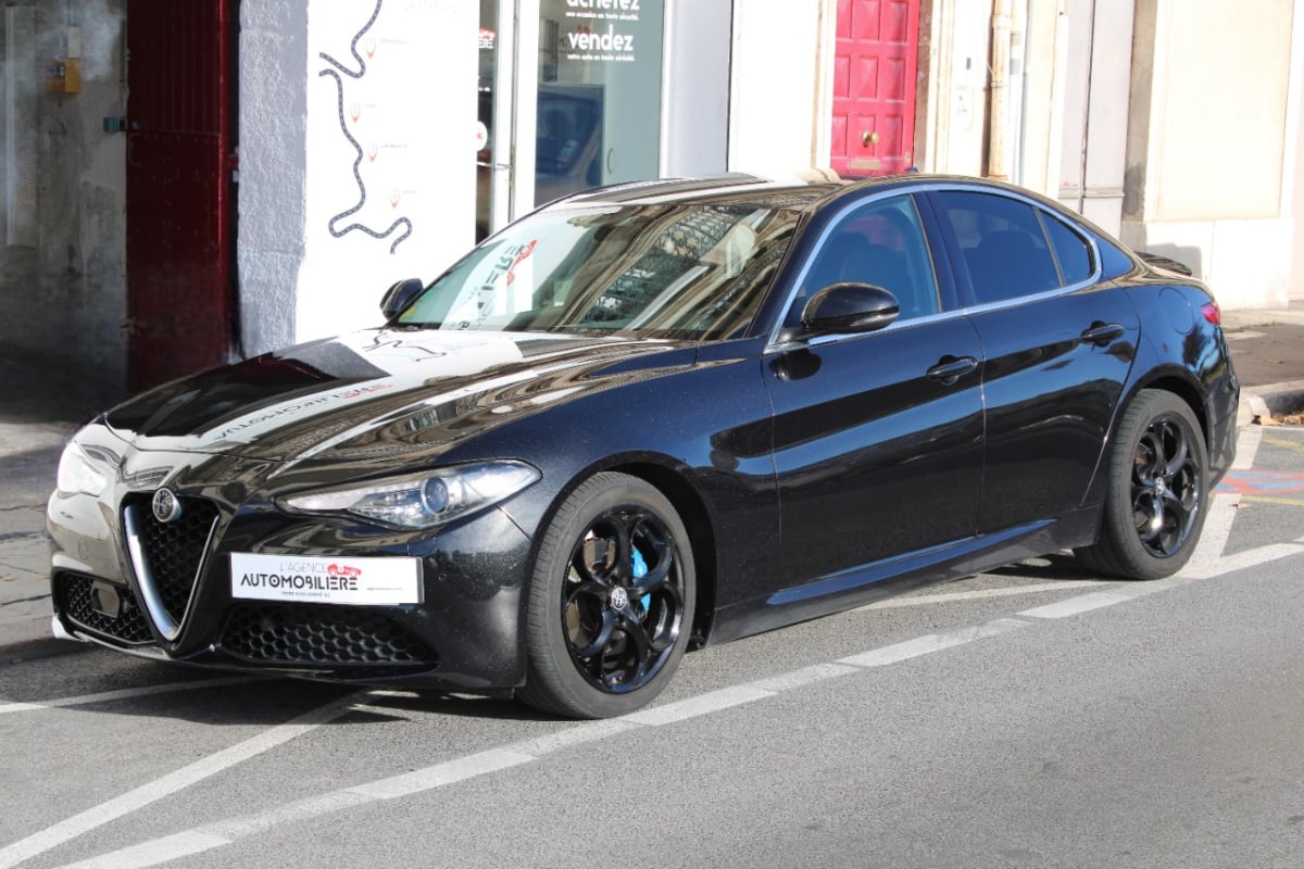 Alfa Romeo Giulia 2.2 JTD 180 LUSSO BVA ( Caméra de Recul, Sièges et volant chauffants, GPS ... ) — 1