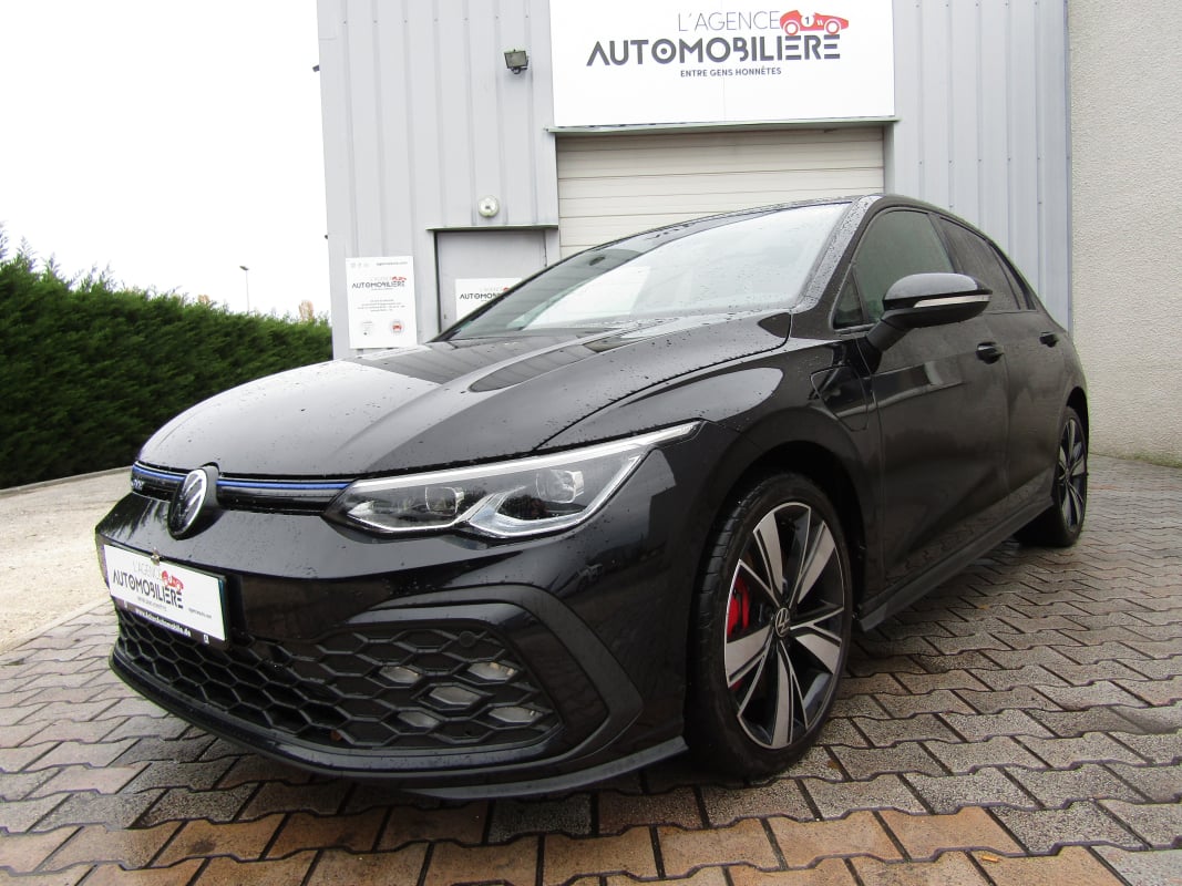 Volkswagen Golf VIII GTE 245CV Hybride — 1