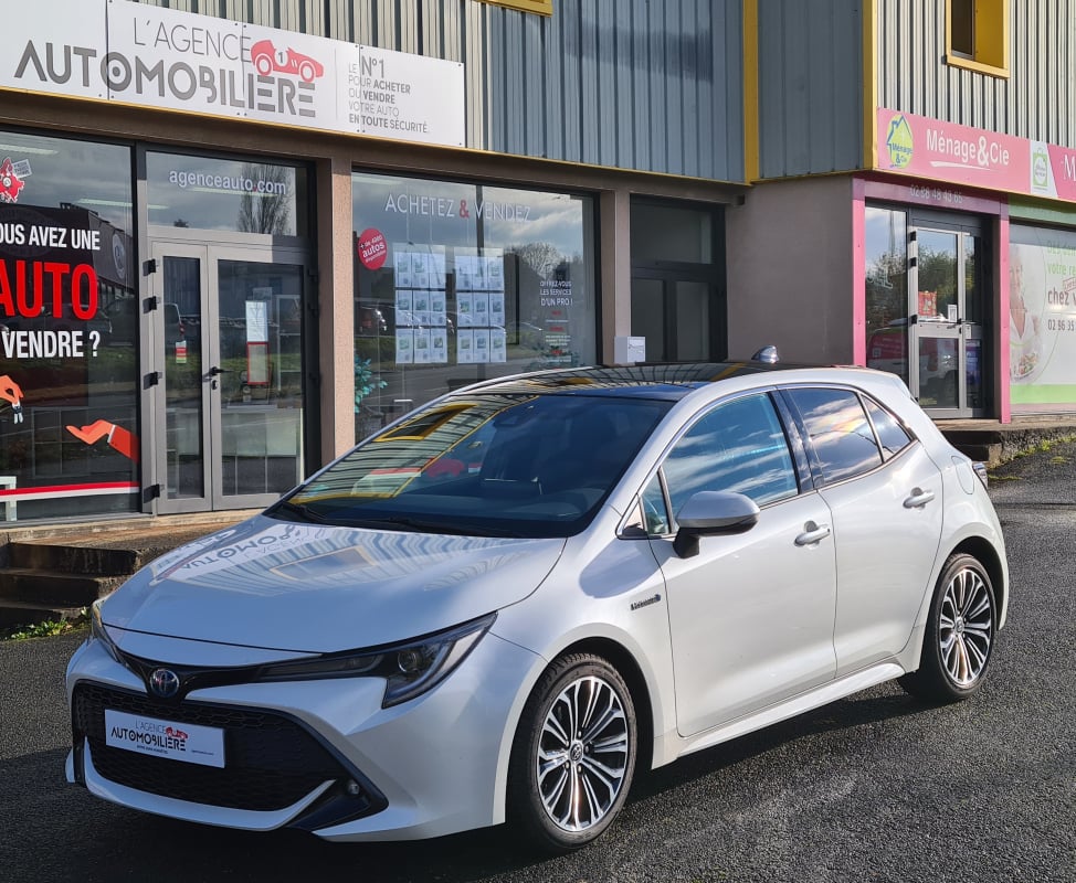 Toyota Corolla 1.8 VVT-I 122 HSD 99CV DESIGN — 1