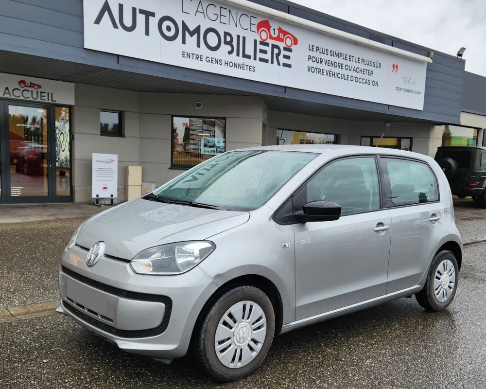 Volkswagen UP 1.0 i 12V ASG 75 cv Série Cup — 1