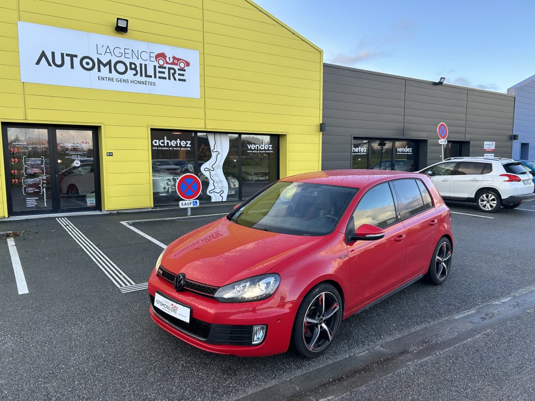 Volkswagen Golf 2.0 TSI 210 GTI EDITION ADIDAS — 1