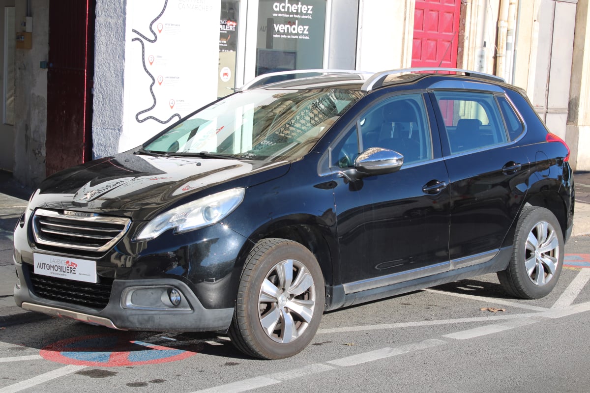 Peugeot 2008 GENERATION-I 1.6 E-HDI 90 ALLURE ( Radar Arr, GPS ... ) — 1
