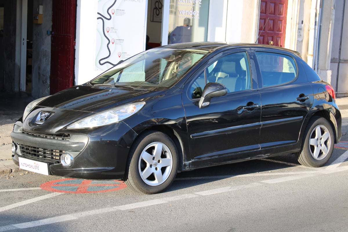 Peugeot 207 1.4 HDI 70 STYLE ( Distribution et entretien à jour, 4 pneus neufs, Roue de secours ... ) — 1