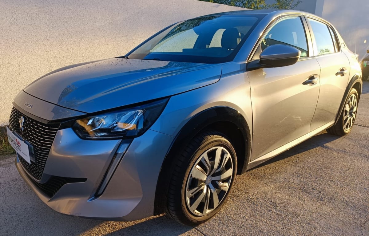 Peugeot e-208 Allure Business 100kW 136 cv 5 Portes — 1