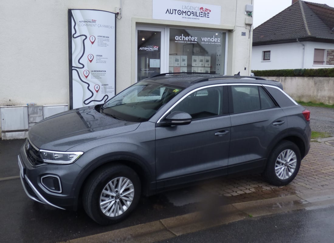 Volkswagen T-roc Phase 2 1.5 TSI 16V DSG7 150 cv - 4x2- — 1