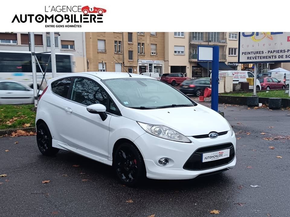 Ford Fiesta 1.6 TDCI 90 Sport — 1