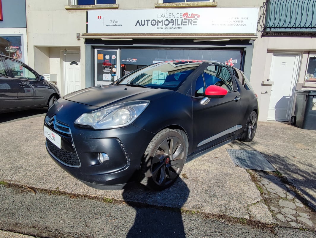 Citroen DS3 1.6 SERIE NOIR SPORT CHIC 156CV SIEGE CUIR — 1