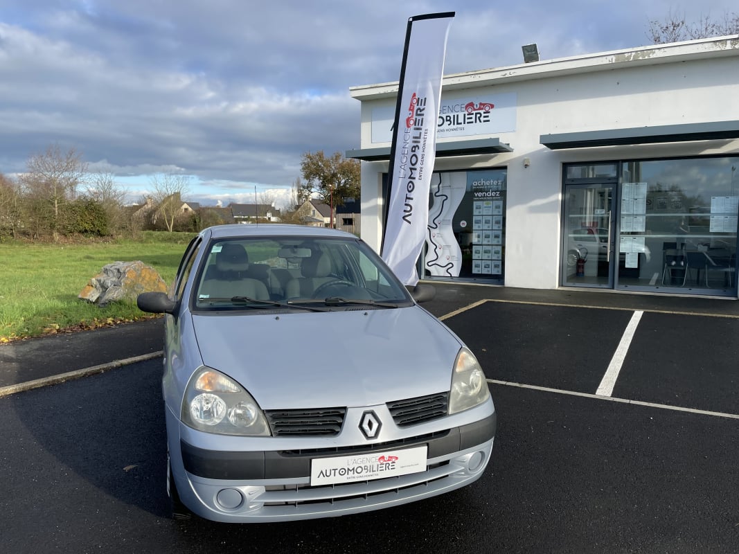 Renault Clio CLIO 1.2 75 CV PACK AUTHENTIQUE 5 PORTES — 1