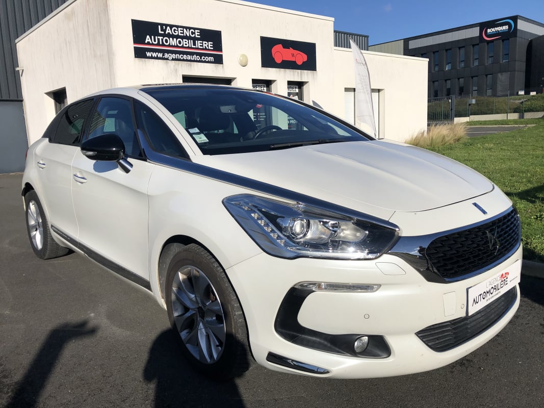 DS DS 5 1.6 THP EAT6 S&S 165ch BVA SoChic / E85 ETHANOL — 1