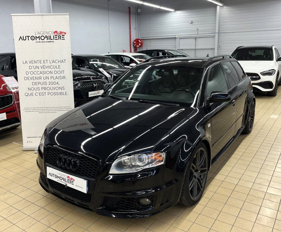 Audi Rs4 Avant AVANT 4.2 V8 FSI B7 420 QUATTRO — 1