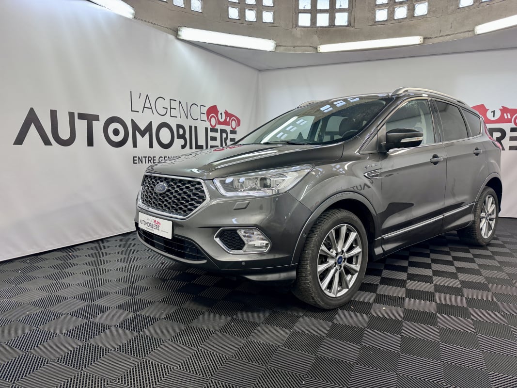 Ford Kuga 2.0 TDCI 180 VIGNALE 4X4 POWERSHIFT BVA (Attelage) — 1