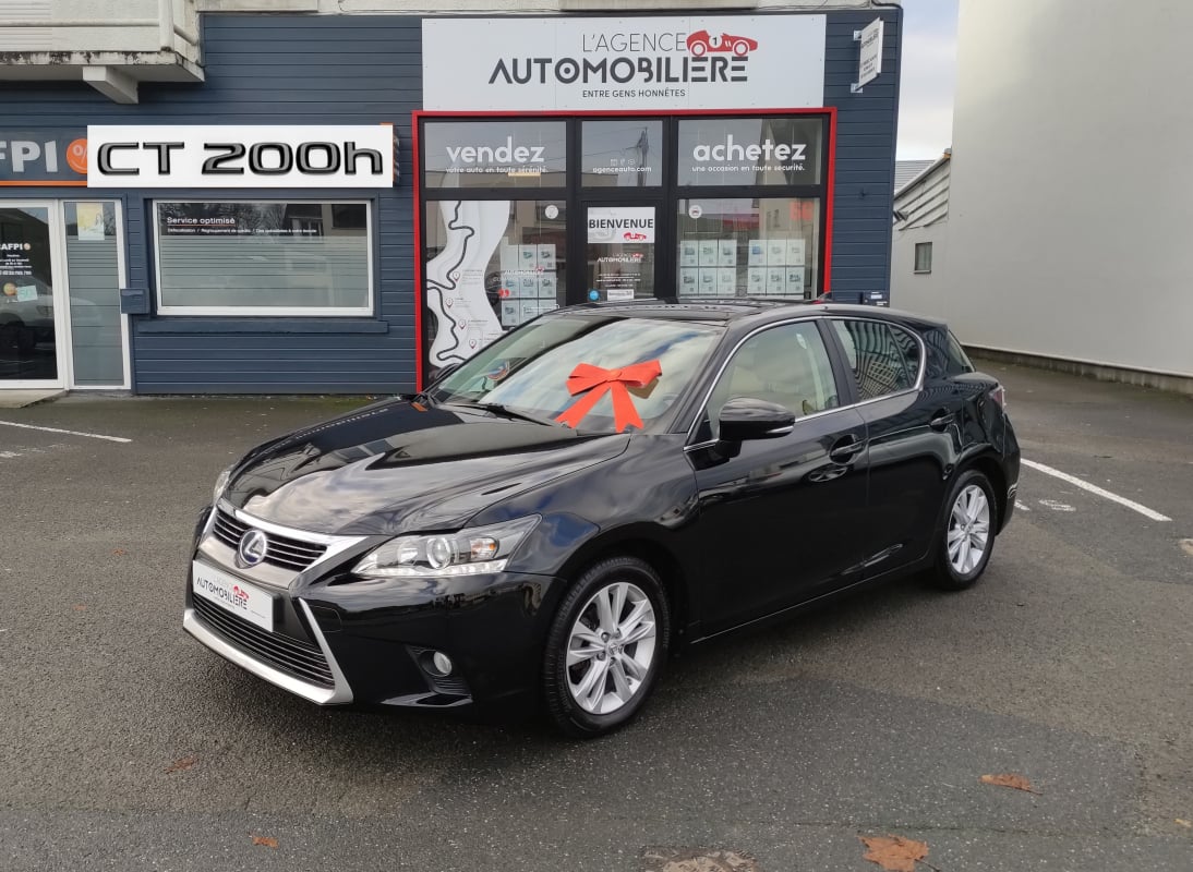 Lexus CT 200H 1.8 136 Hybride CVT 99 cv LUXE — 1
