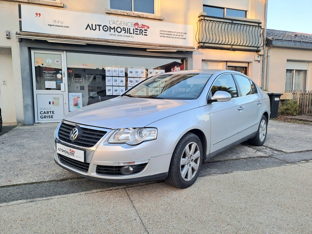 Volkswagen Passat 1.9 TDi 105cv B6 Confortline - Distribution neuve — 1