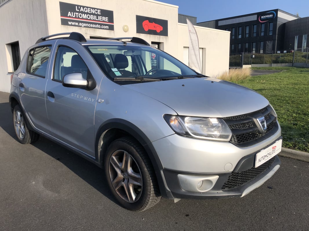 Dacia Sandero II Stepway 0.9 TCe eco2 90ch — 1