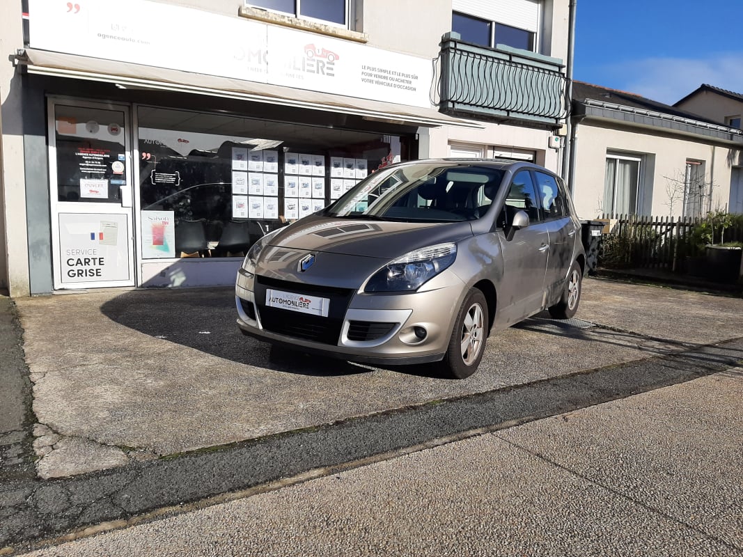Renault Scenic III 1.5 DCI 110 ch Privilège Distribution neuve — 1