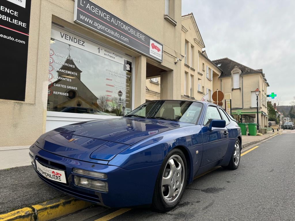 Porsche 944 S2 3.0 211cv HISTORIQUE COMPLET! — 1