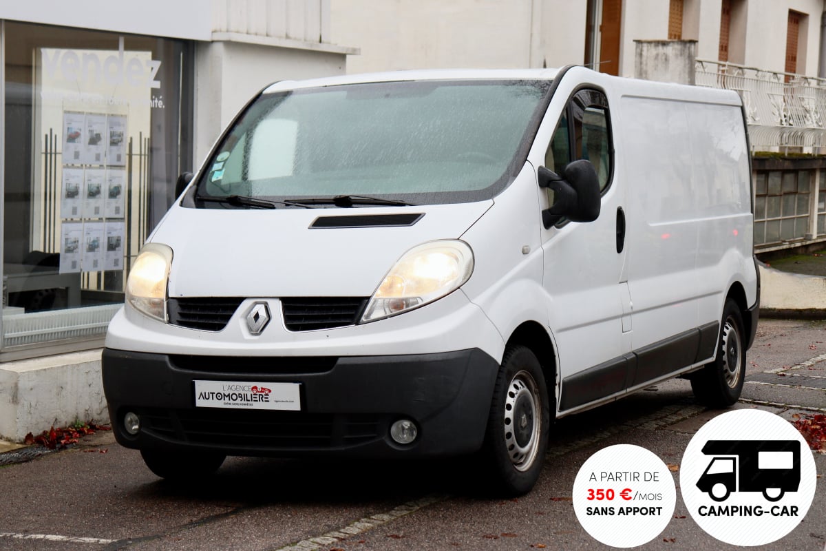 Renault Trafic Fourgon Aménagé L2H1 2.0 dCi 90 BVM6 (Réfrigérateur, Lit double, Panneaux solaires) — 1