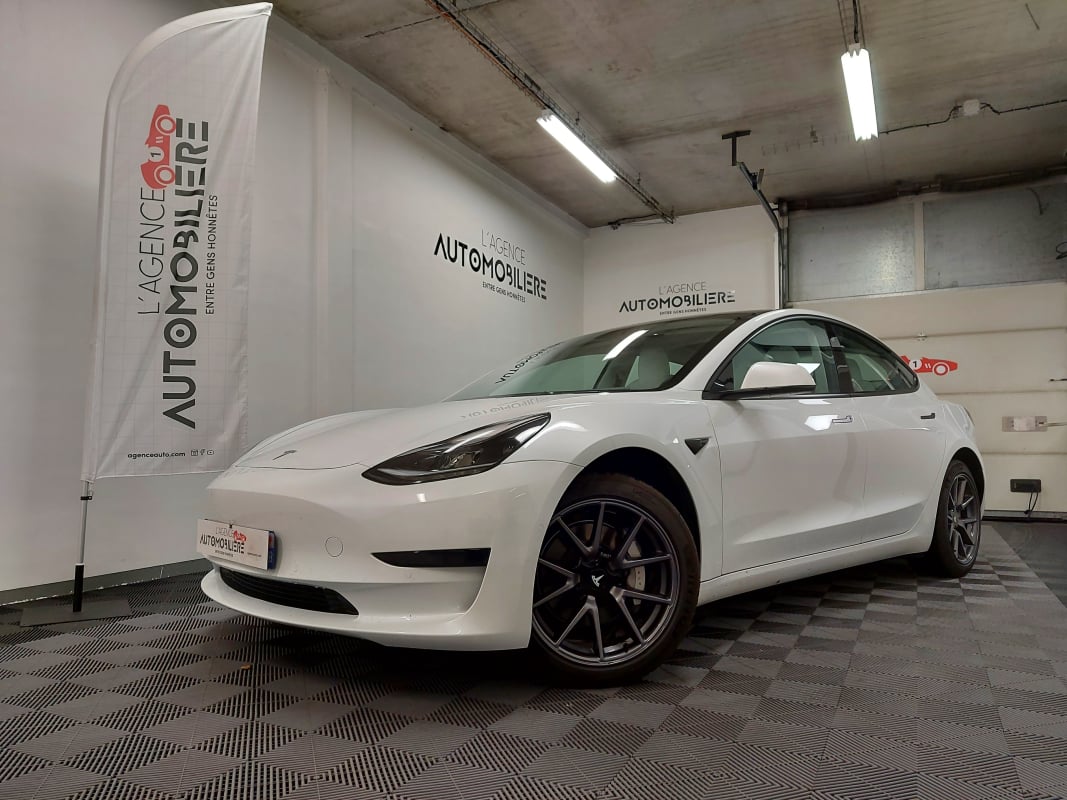 Tesla Model 3 (2) 325 STANDARD PLUS RWD 50KWH SR+ — 1