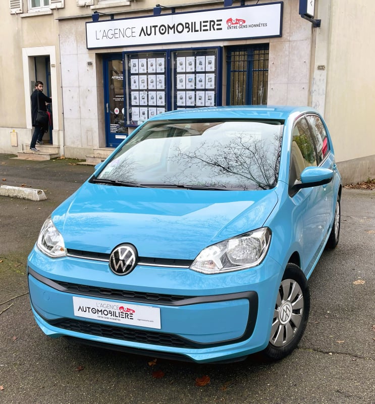 Volkswagen UP 1.0 60 BLUEMOTION LOUNGE — 1