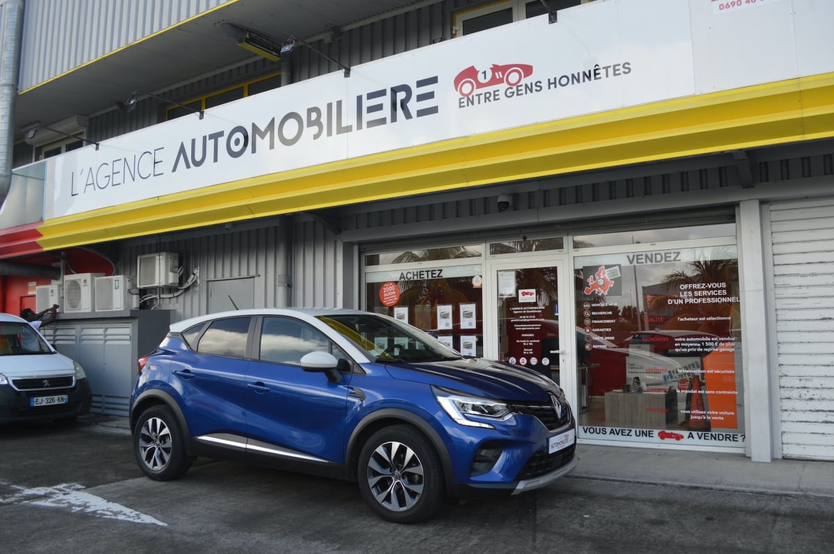 Renault Captur 1.3 TCE 140 ZEN EDC MY21 — 1