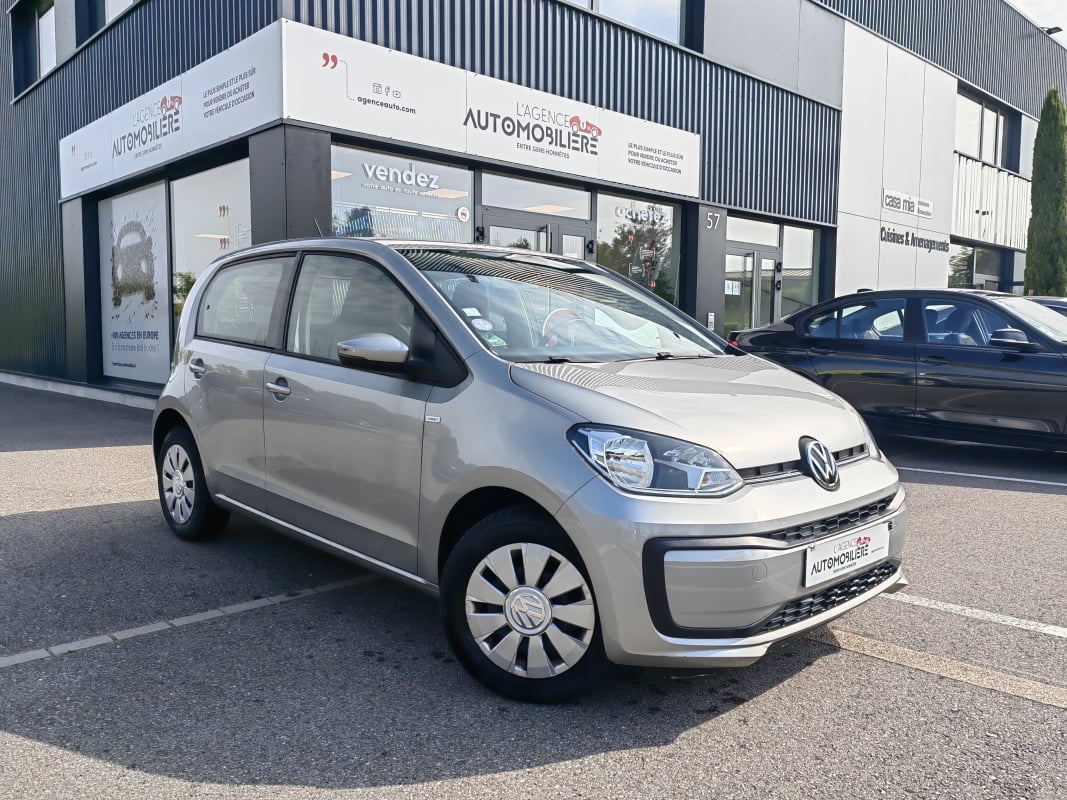Volkswagen UP 1.0 BLUEMOTION TECHNOLOGY 75 UP CONNECT 5P CLIM CAMERA — 1