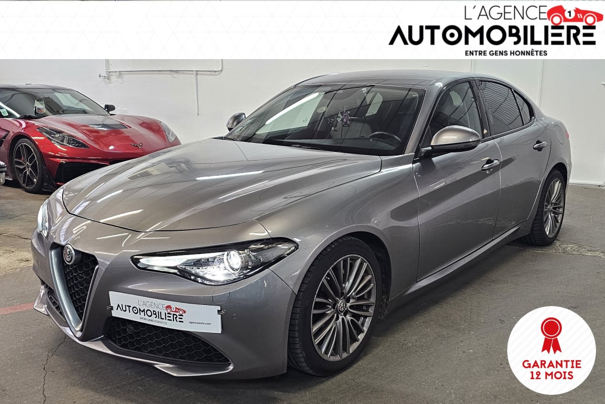 Alfa Romeo Giulia 2.2 LUSSO Q4 180 EAT8 — 1