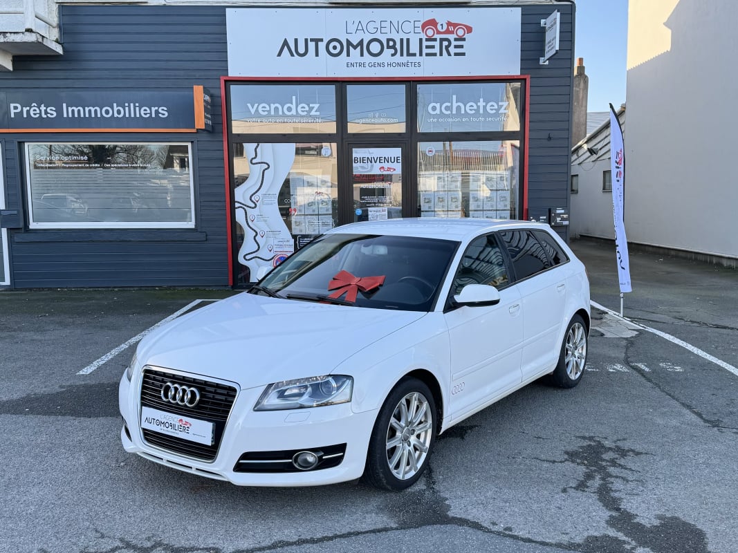 Audi A3 8P Sportback 1,6 TDI 105 cv BVM5 Design Edition ( 2ème Main ) — 1