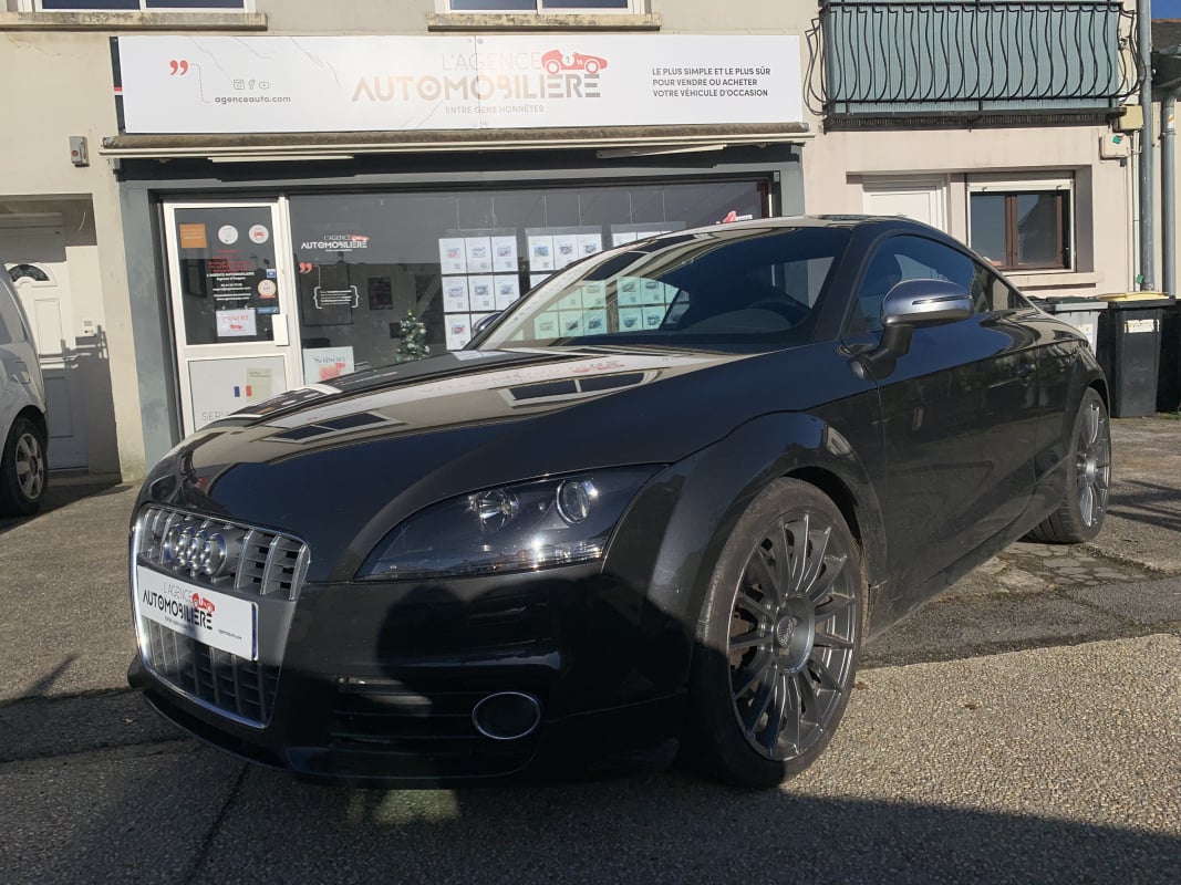 Audi TT Coupé 1.8 TFSi 160 cv — 1
