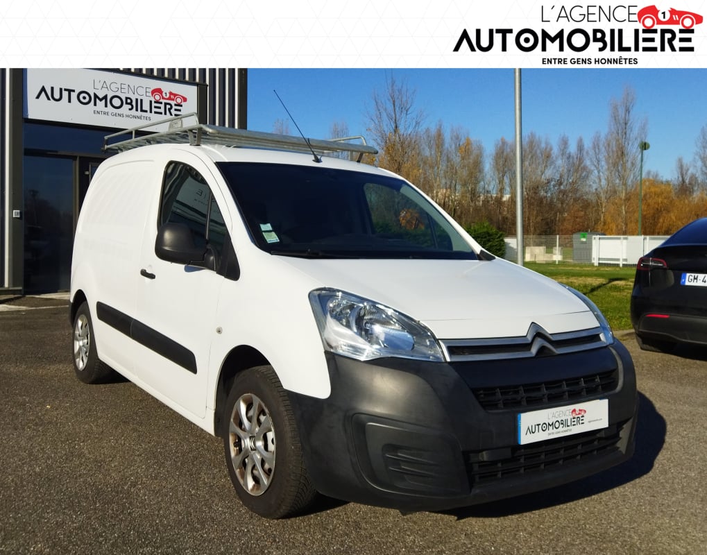 Citroen Berlingo 1.6 BlueHDi 100 BVM5 TVA RECUPERABLE - GALERIE DE TOIT - ATTELAGE — 1