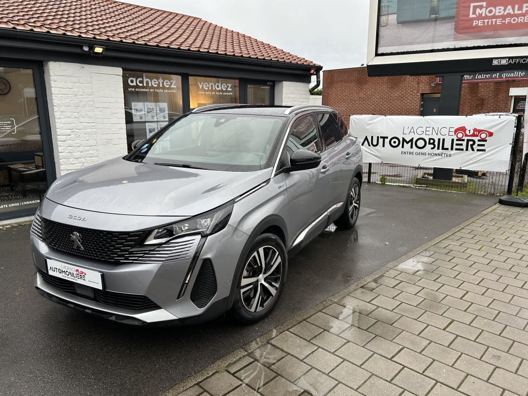 Peugeot 3008 1.6 HYBRID 225 e-EAT8 — 1