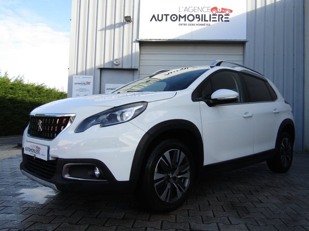 Peugeot 2008 1.2 Puretech 110CV Finition Allure — 1