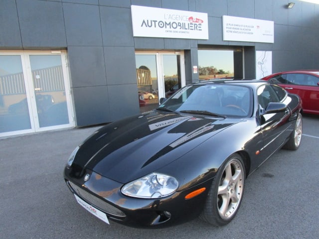 Jaguar XK8 Coupé 4.0L 294 CV BVA5 Look XKR — 1
