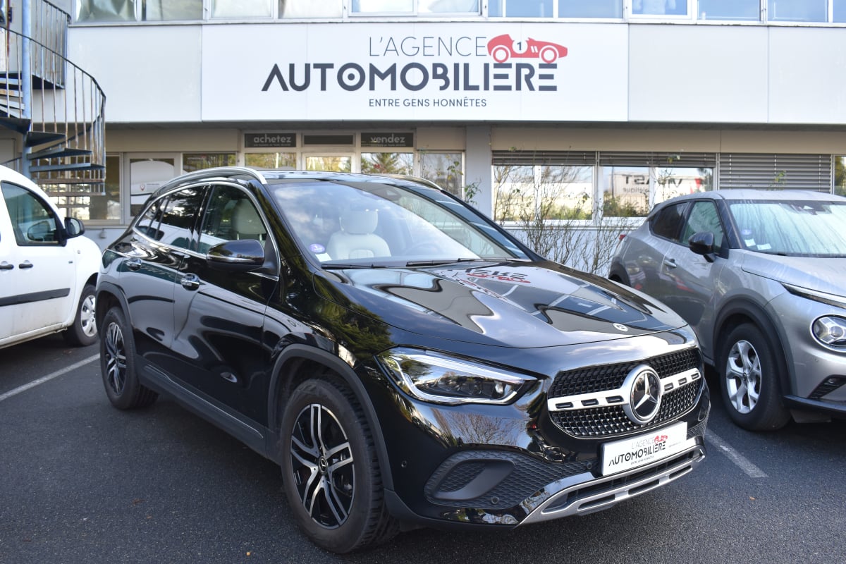 Mercedes-Benz Classe GLA Progressive Line SUREQUIPEE 250e 1.4 218 EQ Power 8G-DCT Boîte auto — 1
