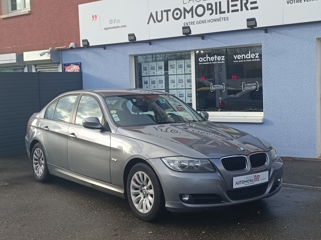 BMW Série 3 318d 2.0 143ch Confort — 1